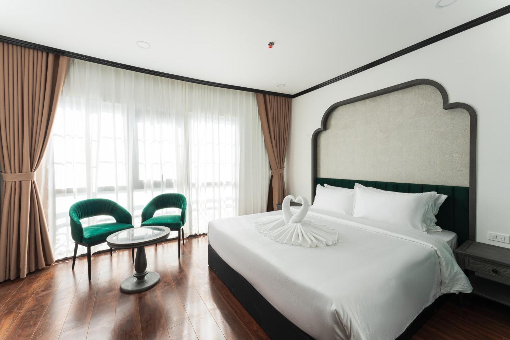 Hanoi Plaza Suite Hotel & Spa Buitenkant foto