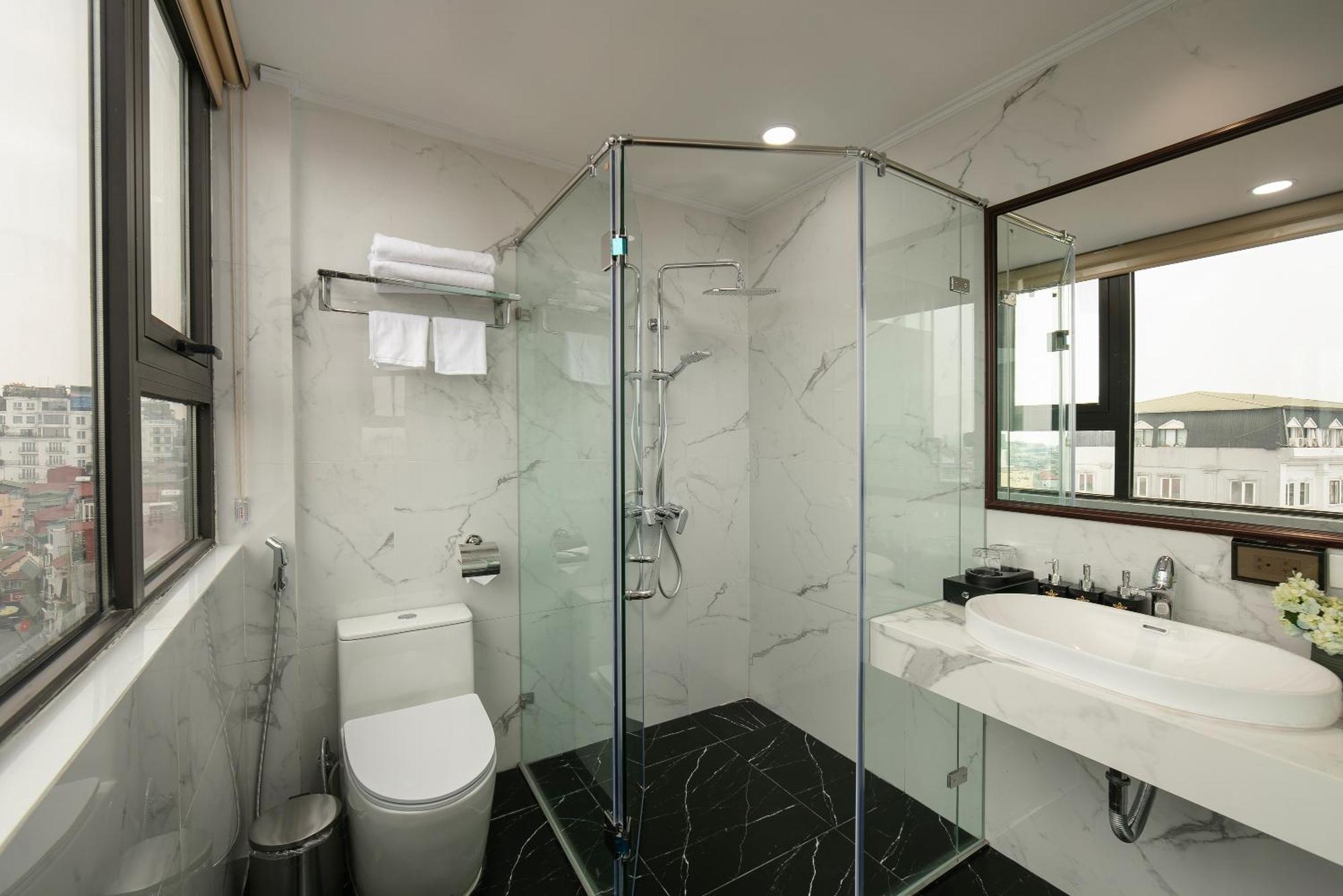 Hanoi Plaza Suite Hotel & Spa Buitenkant foto