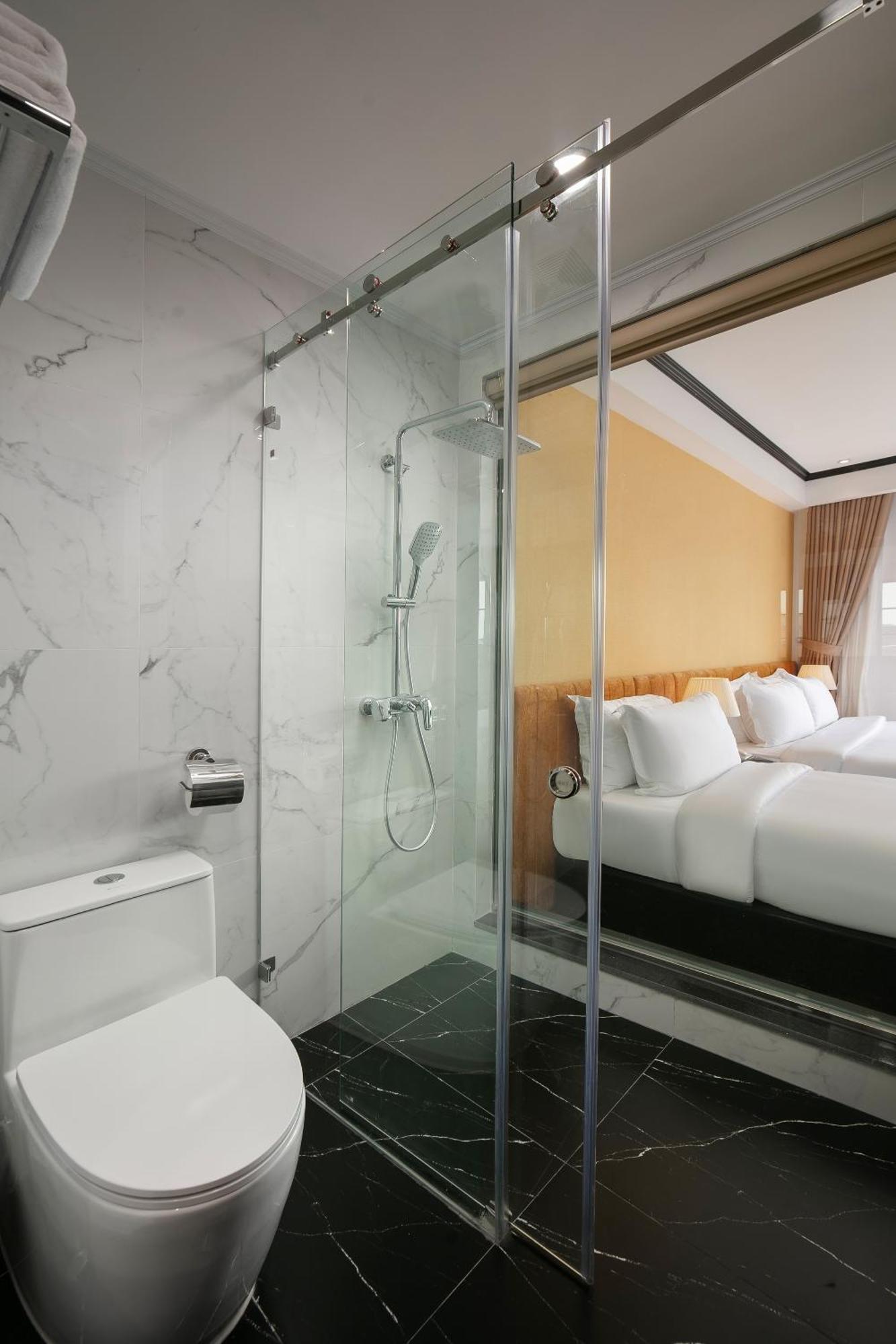 Hanoi Plaza Suite Hotel & Spa Buitenkant foto