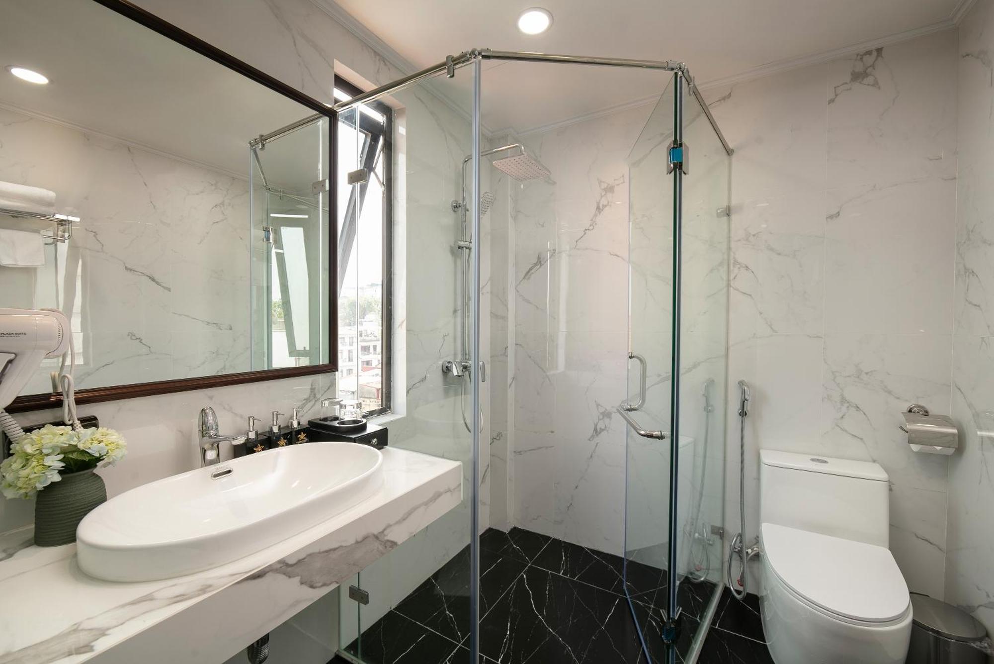 Hanoi Plaza Suite Hotel & Spa Buitenkant foto