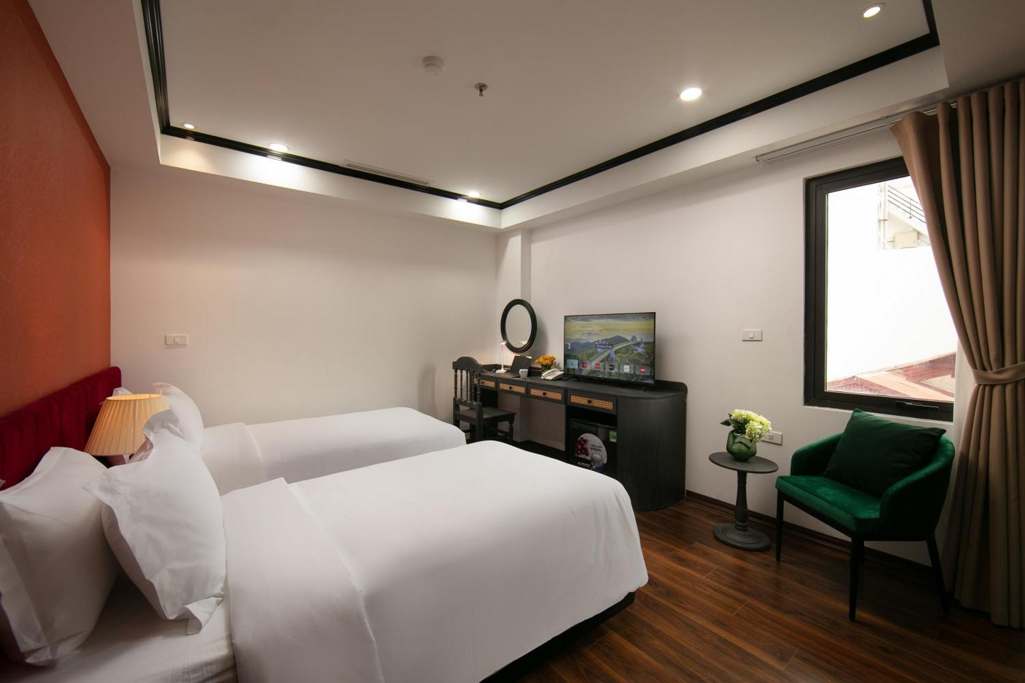 Hanoi Plaza Suite Hotel & Spa Buitenkant foto