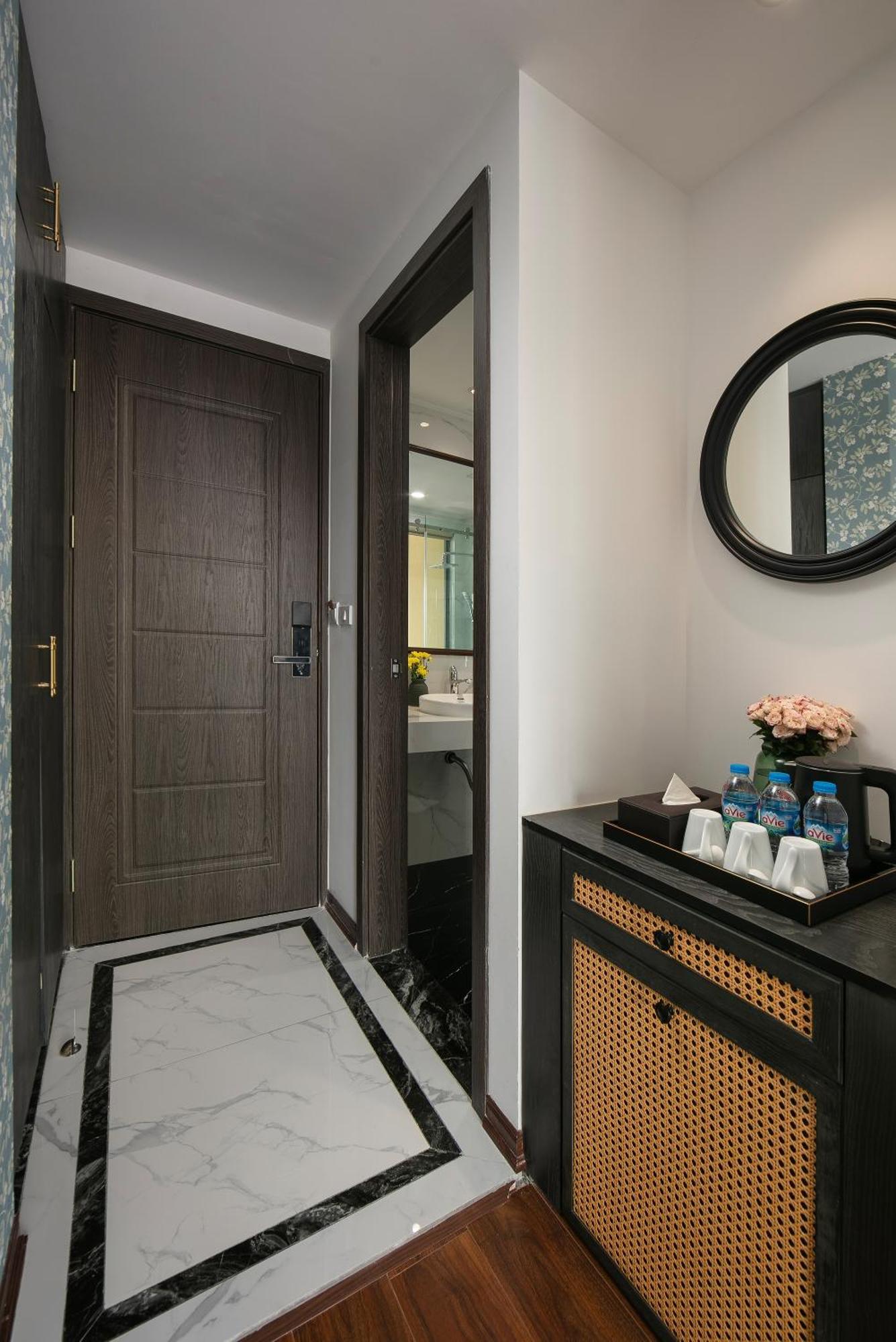 Hanoi Plaza Suite Hotel & Spa Buitenkant foto