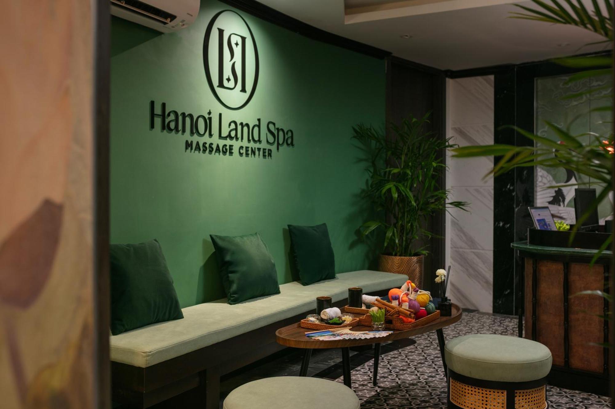 Hanoi Plaza Suite Hotel & Spa Buitenkant foto